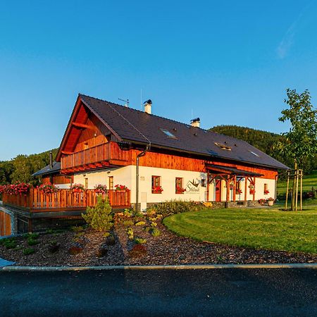 Penzion Stribrnik Krasna  Luaran gambar